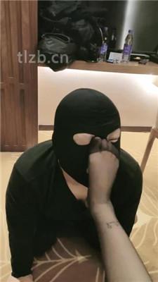 【狐妹】狂舔黑丝裸足/骑脖