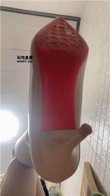 【鹿S】滚进来舔美腿妈妈    250331-12