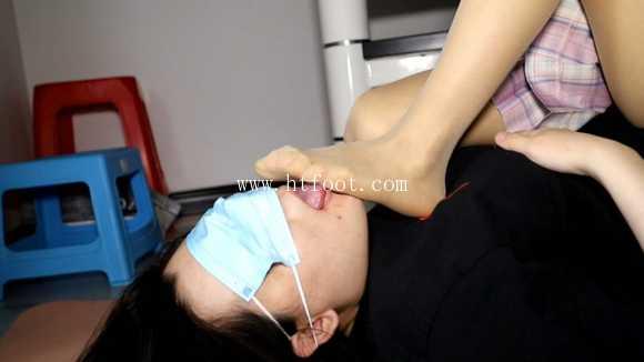 【超级女M】碾压内脏踩废子宫 B2068