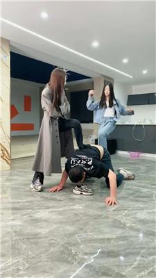 【麋鹿银儿】双S全程压迫-踩头/助跑踢裆 bf52602