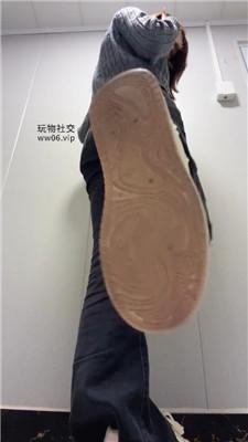 【兔兔酱】巨人视角之短肉丝 250115-3