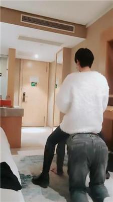 【伯爵】吊绑/骑马爬行/裸足恋足舔/鞭打