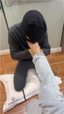 【小凤梨】转胯狗爬/恋足狂舔/牛仔裤坐脸 JS250110-6