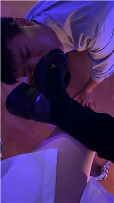 【琴月】高跟玉足美腿蹂躏踩 JS250328-4