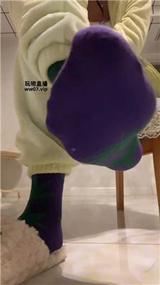 【萱萱子】两只脚炸    250409-29