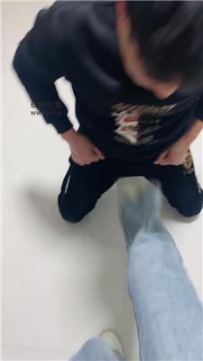 【刘二狗】狗舌舔脏小白鞋白袜 JS250319-17