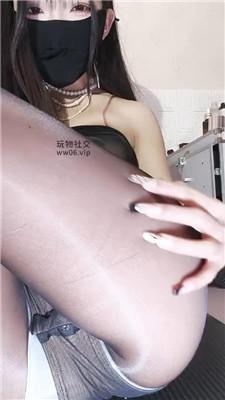 【绝美兔】今天的脚是酸的    250121-8