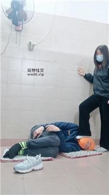 【奇了怪了】白袜脚踩踢踹虐打 JS250104-9