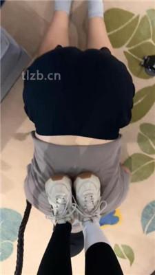 【美女祖宗】脚底崇拜者-运动鞋白棉袜