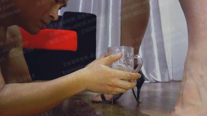 【PSLZ】温妮-圣水恋足