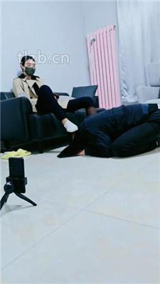 【文文文文】双S素人-跪舔脏鞋底/长靴踩狗/闻鞋【双视角版】