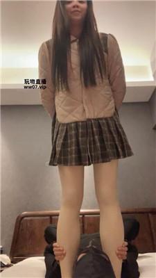 【宝娜】酸臭肉丝脚踩/坐脸窒息 JS250308-14
