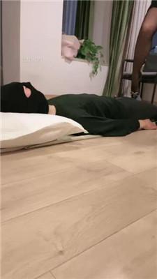 【烁烁】坐脸窒息/转胯sp/跪舔黑丝高跟/踩踏喂食