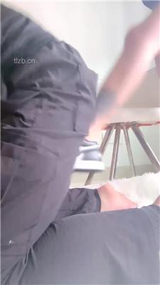 【路子】运动鞋全体重踩踏