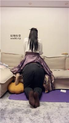 【埋汰】马面裙美女肉丝脚虐 bf50051