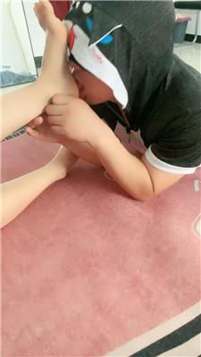 【五公主】近距离裸足狂舔 JS250515-1