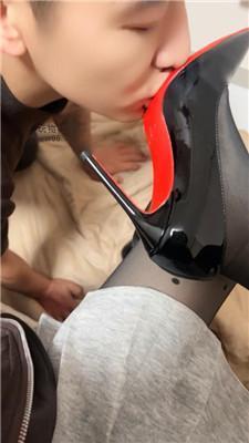 【莹莹】高跟碾压踩踏脚垫奴 JS250203-6