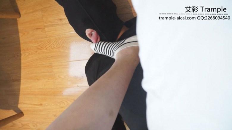 贱奴跪舔瑶瑶小主的原味棉袜 贱奴跪舔瑶瑶小主的原味棉袜