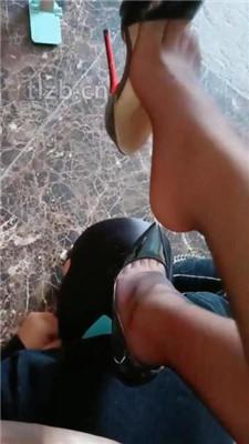 【多多】空姐S诱惑-胯下辱贱奴