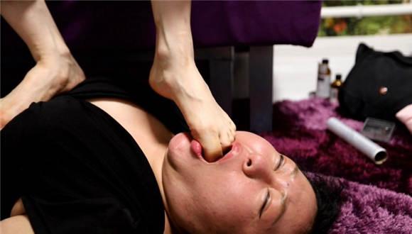 【冰时代】天下无双的极品臭棉袜脚虐后妈