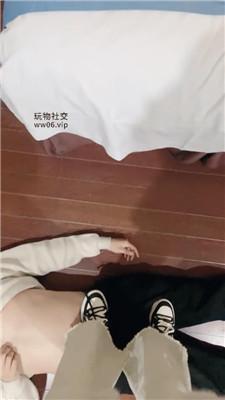 【沐沐大大】跪舔女神的脏运动鞋 bf50123