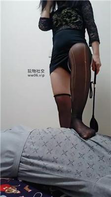 【思纯】性感黑丝踩踏鞭打 JS250122-5
