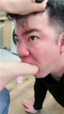 【美娜格格】人体家具奴伺奉主人