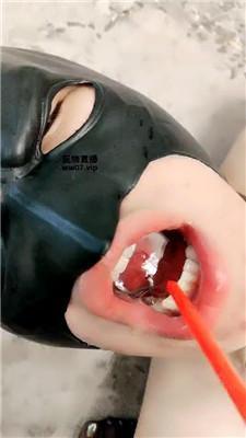 【艾佳】跪舔高跟黑丝-骑马-伺候沐足 JS250414-32