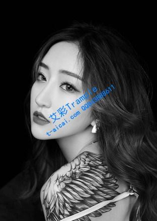 想不想钻进我穿了半个月的臭袜子里面