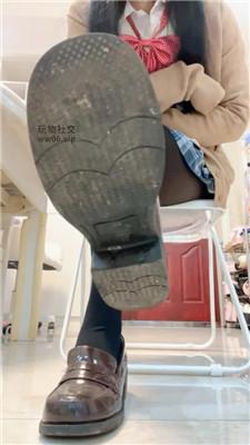 【砂糖】口水脏鞋底    250115-2