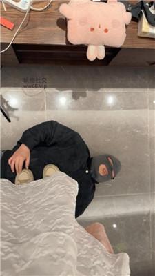 【素人挖掘机】素人S-运动鞋白袜肉丝踩虐 bf50154