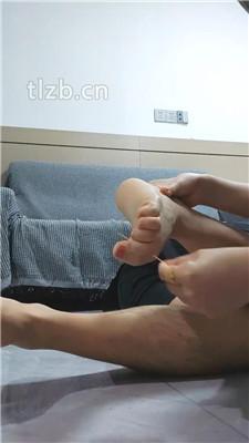 【沉鱼圣上】高跟凉鞋踩踏/抽耳光/虐乳/保鲜膜窒息/牙签扎狗