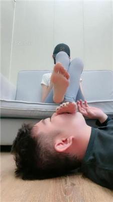 【美娜格格】人体家具奴伺奉主人