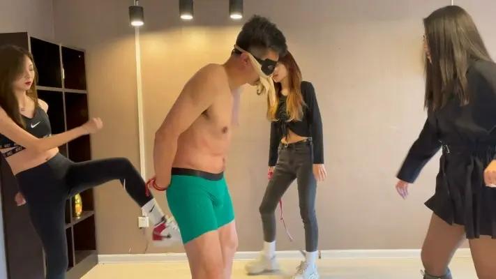 四小花旦联合调教(上)