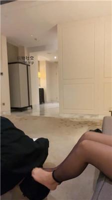 【曼伊】白领S-强迫偷懒下属跪下伺候 bf49045