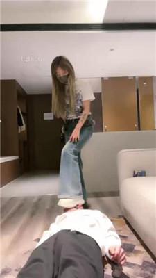 【梦樱】口球塞嘴/骑马/小白鞋踢踹/鞭打腿绞