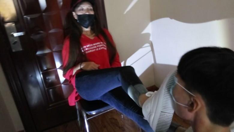 真实暴力耳光休克踩踏舔脏鞋《鸽宝原创》