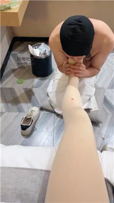 【沐沐大大】下跪伺候纹身小妹 JS250125-22