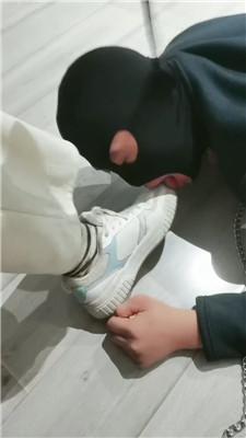 【灵魂晴】运动鞋白袜气味辱/脚下喂食 JS250118-51