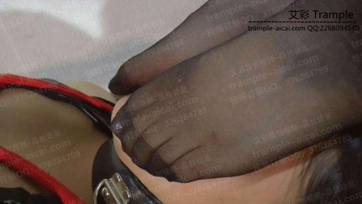 【PSLZ】黑白双煞玩虐贱母狗1