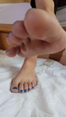 《美足》第一人称羞辱爸妈