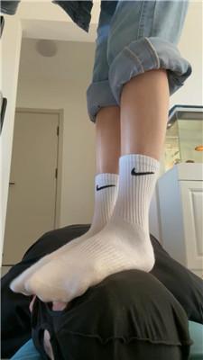 【美娜格格】运动后超臭原味白袜辱 JS250429-5