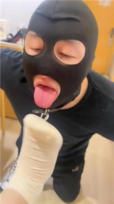 【喵主】长靴高跟踩狗爪/狗链遛狗/舔脏鞋棉袜