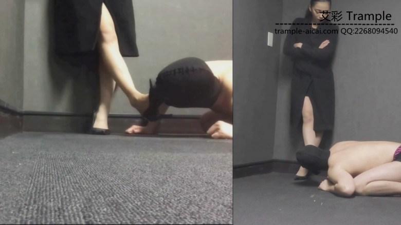 舔日本女王あかね的脚兼奴隶中文字幕版