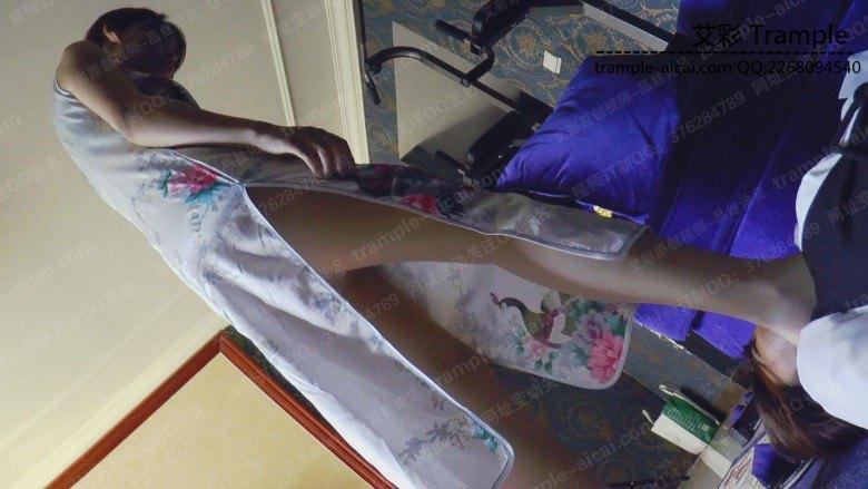 馨雨虐流浪母狗