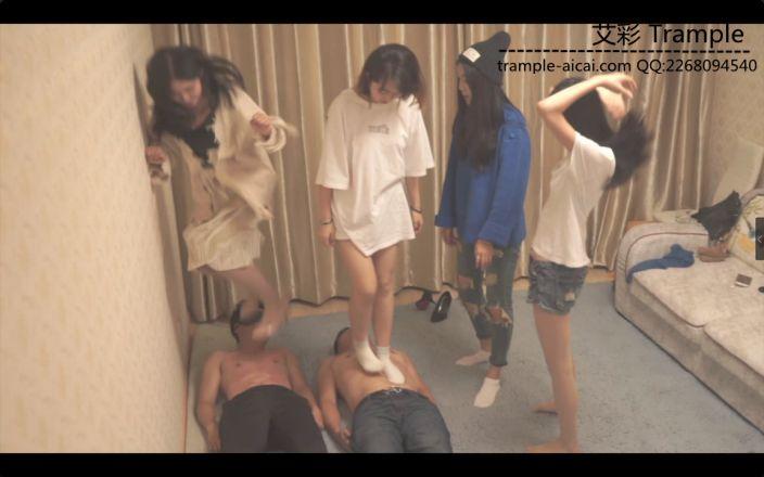 群魔乱舞4s群踩