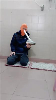 【奇了怪了】白袜脚踩踢踹虐打 JS250104-9