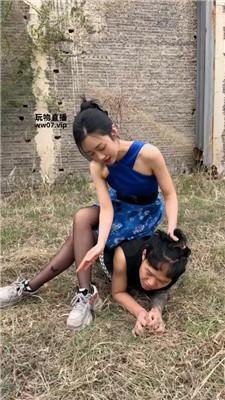 【煎饼狗子】户外踢踹虐打跟踪狂 bf52835