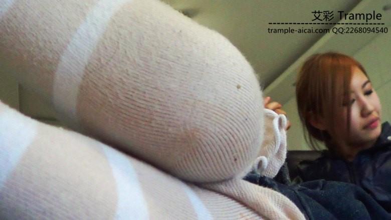 黑冰臭条纹袜子虐奴