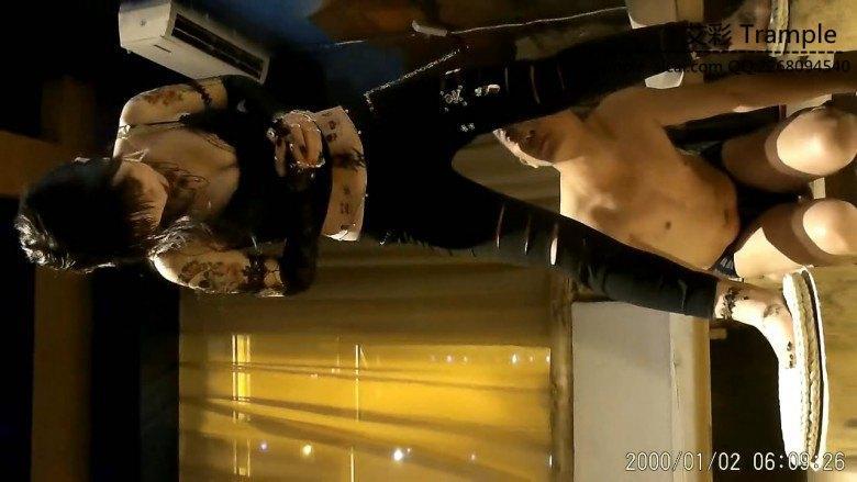 卑微下贱的男瑜伽教练